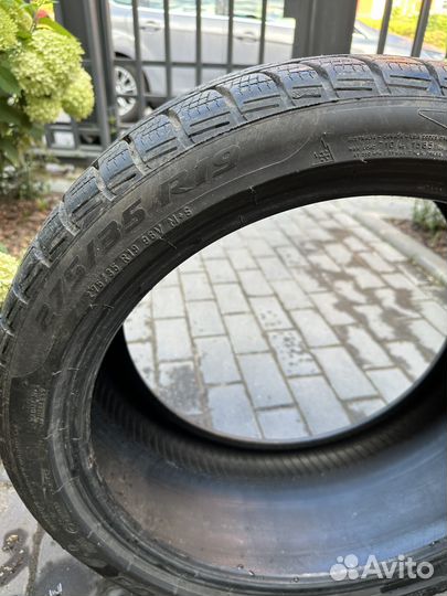 Pirelli Winter Sottozero 3 275/35 R19 V