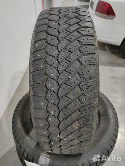Gislaved Nord Frost 200 215/65 R16