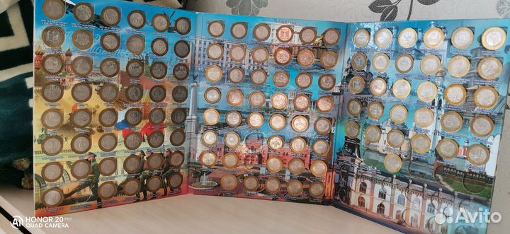 Юбилейные монеты 10 рублей биметалл