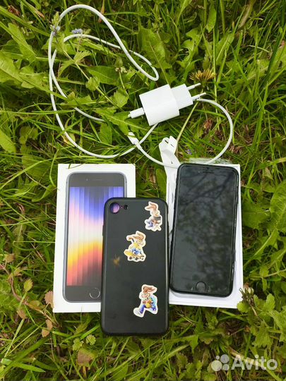 iPhone SE (2022), 64 ГБ