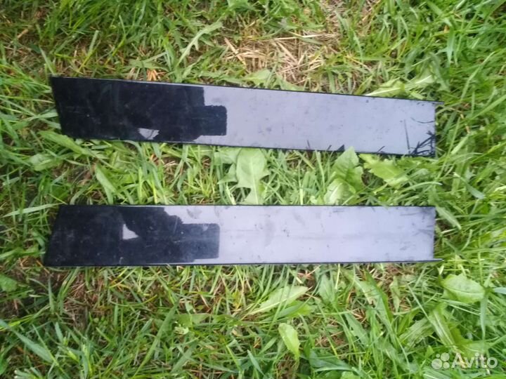 Молдинг стекла багажника MercedesA1666700287