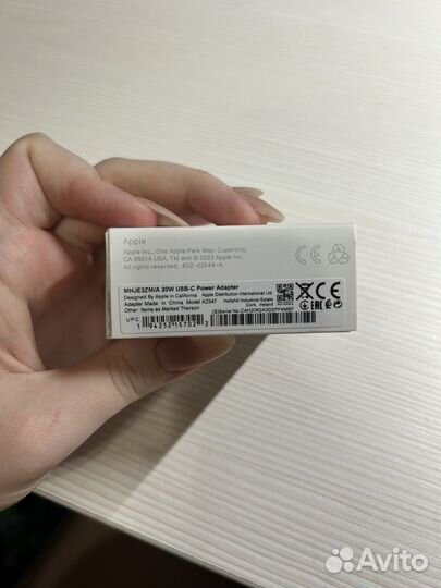 Зарядное устройство apple 20W USB-C Power Adapter