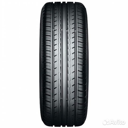 Yokohama BluEarth-ES ES32 215/55 R17 94V