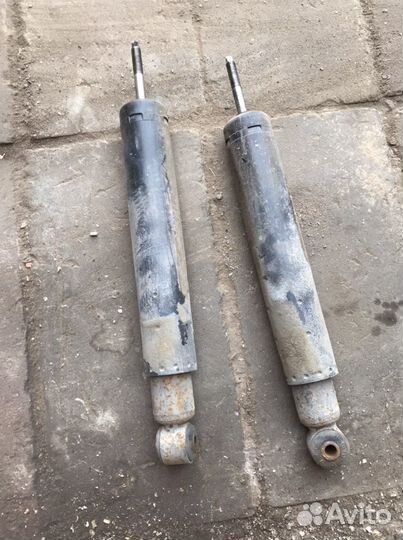 Задние стойки Daewoo Nexia