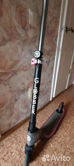 Двухколесный самокат Globber Foldable Flow 125