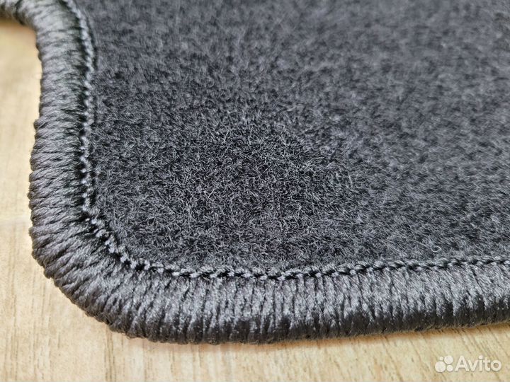 Коврики в салон Land Rover Discovery 3 Ковроли LUX