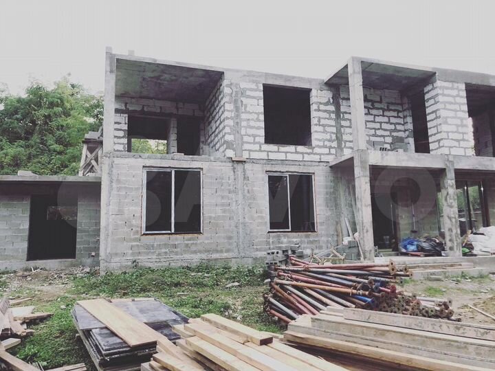 Дом 250 м² на участке 8 сот.