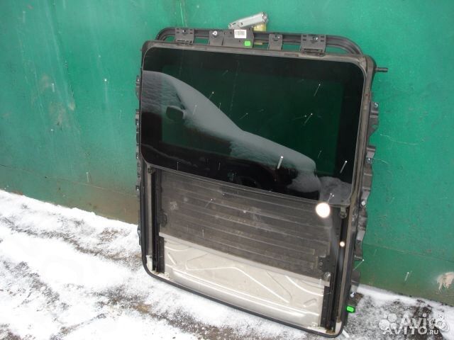 Продаю люк Бмв е60 стекло