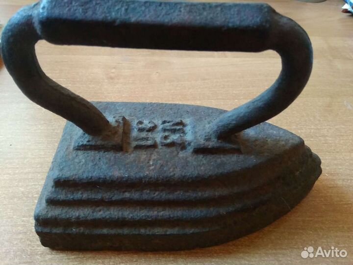 Старинный утюг