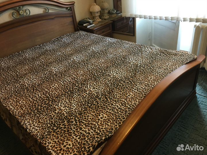 Простыня на резинке 190х160 с леопардовым принтом