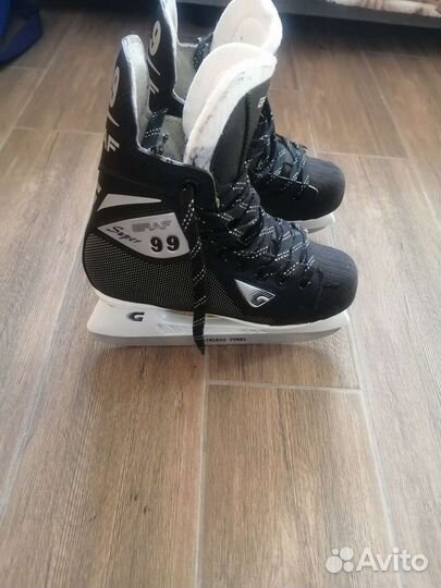 Коньки хоккейные 34 размер