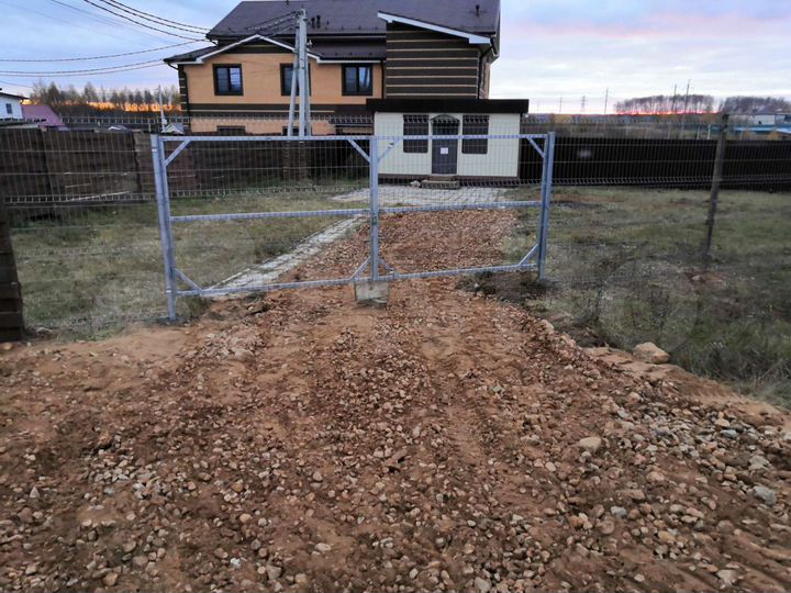 Павильон 25кв+земля 5 соток