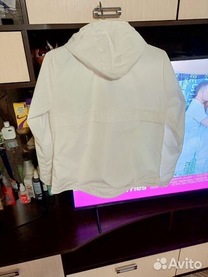 Ветровка женская 44р-р,новая