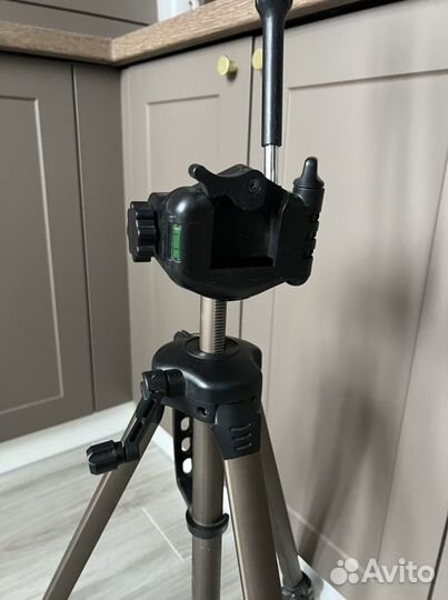 Штатив для фотоаппарата профессиональный