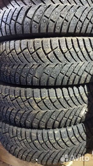 Michelin X-Ice North 4 SUV 225/65 R17
