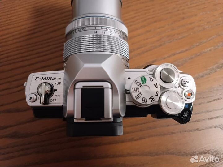 Olympus om-d e-m10 mark iii