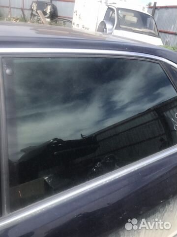 Заднее левое стекло Ауди A8 d2