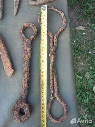 Старинные кованые железки