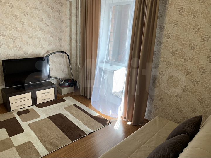 1-к. квартира, 40 м², 8/11 эт.