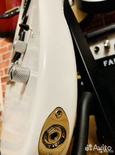 Электрогитара + чехол