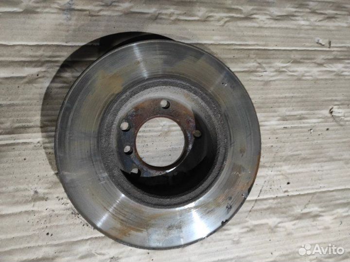 Тормозной диск передний правый Bmw 3-Series E36