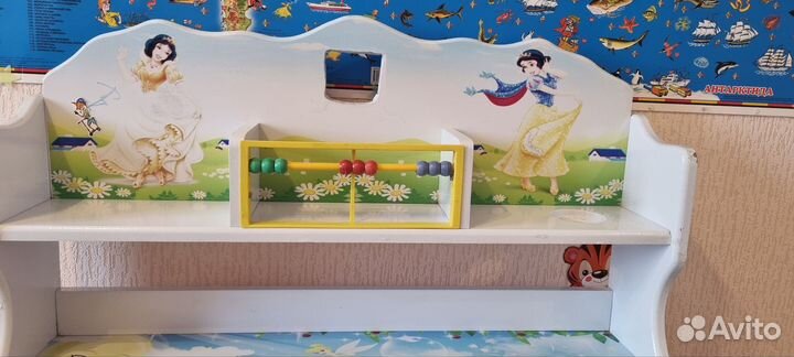 Детская парта для девочки