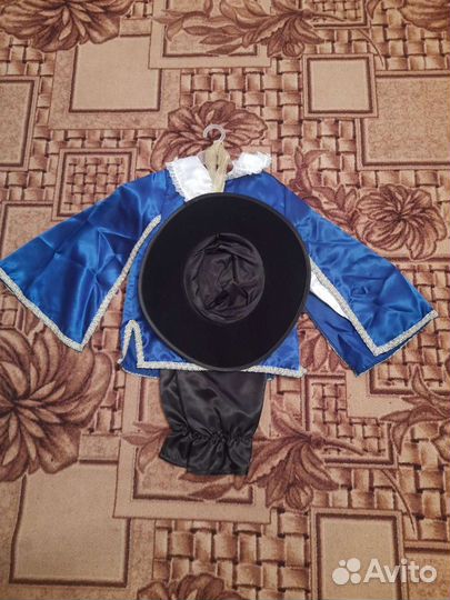 Костюм мушкитера