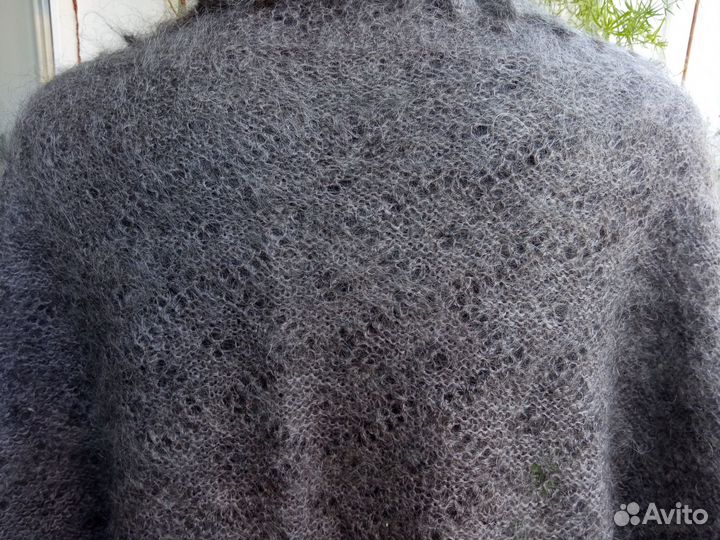 Косынка серая пуховая 