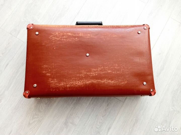 Чемодан СССР фибровый