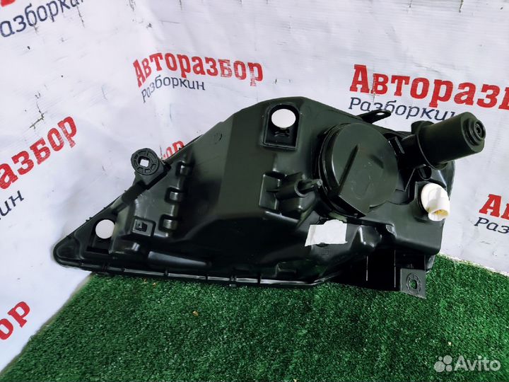 Фара правая Лада Ларгус