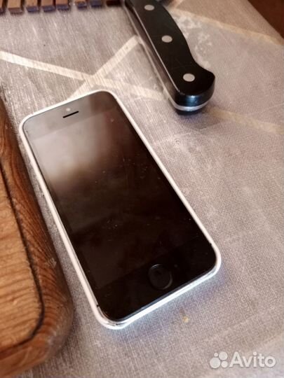 Телефон iPhone 5s