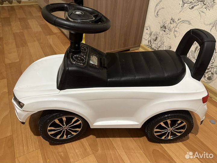 Детская машинка каталка Volkswagen