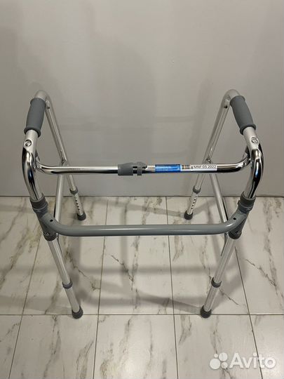 Ходунки для взрослых W Universal