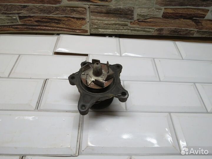 Помпа водяная Hyundai Solaris