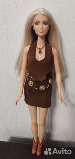 Кукла Барби Шакира