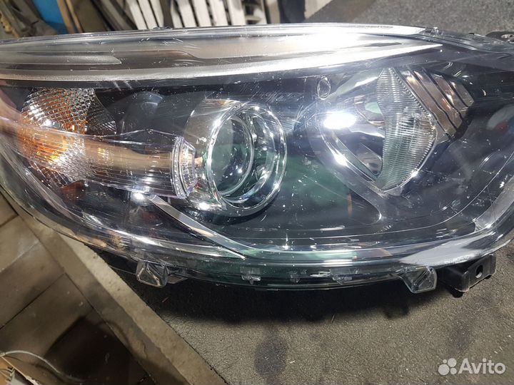 Фара правая Renault kaptur