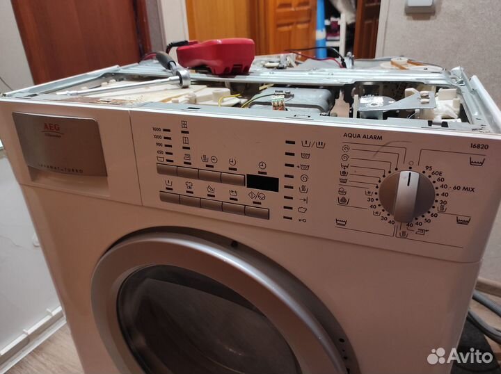 Стиральная машина на запчасти AEG L 16820
