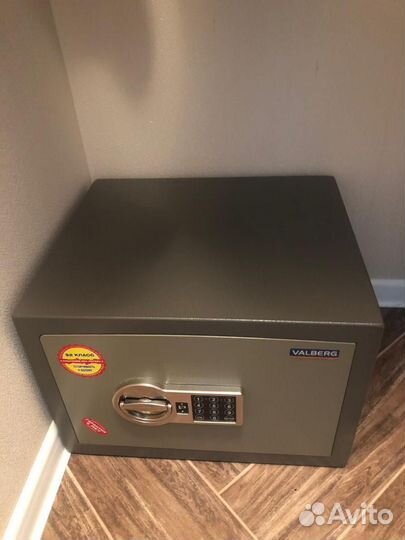 Сейф Valberg Гарант 32 EL