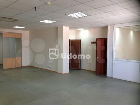 Офис 109 кв.м в бц Маяк