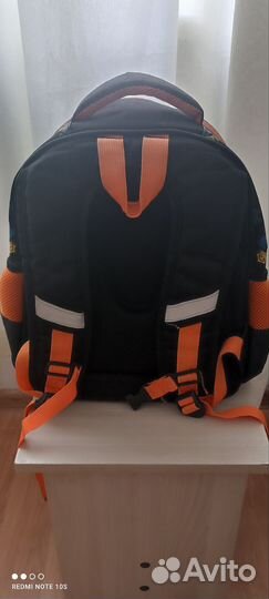 Школьный рюкзак