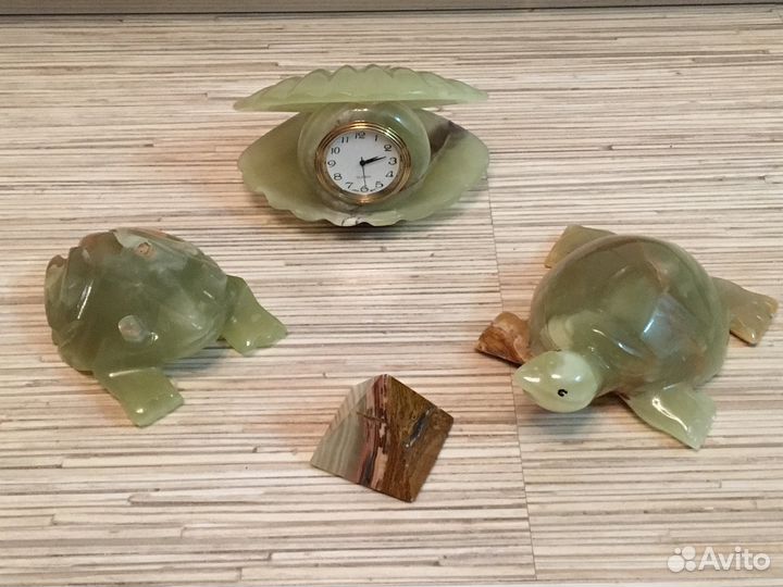 Фигурки из оникса