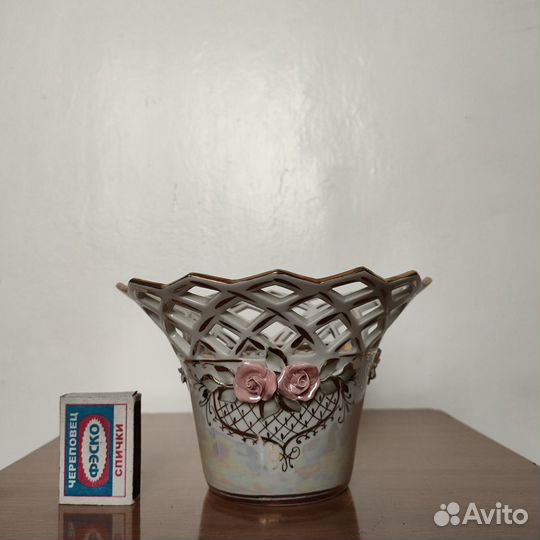 Ваза конфетница-сухарница фарфоровая