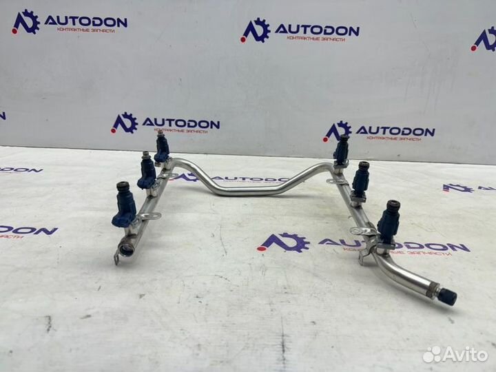 Рампа топливная с форсунками Mercedes E-Class W211