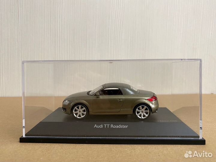 Audi TT Мк2 Roadster mit softtop. Schuco