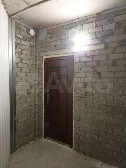 Машиноместо, 10 м²