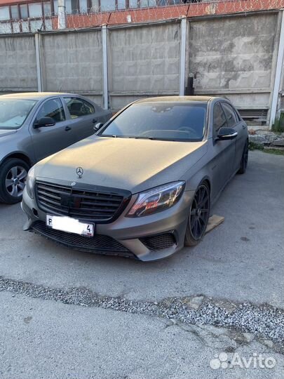 В разборе Mercedes S500 полный привод w222 m278