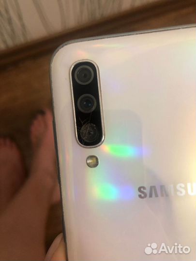 Samsung Galaxy A50, 4/64 ГБ