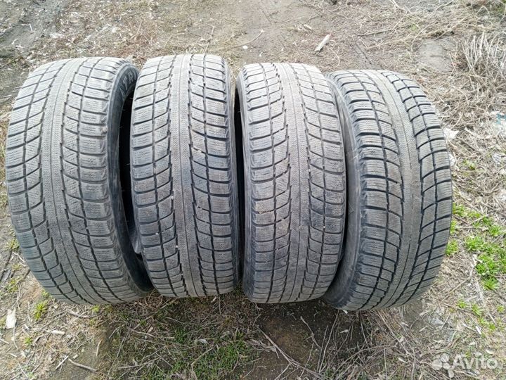 Triangle TR777 235/60 R18 103V