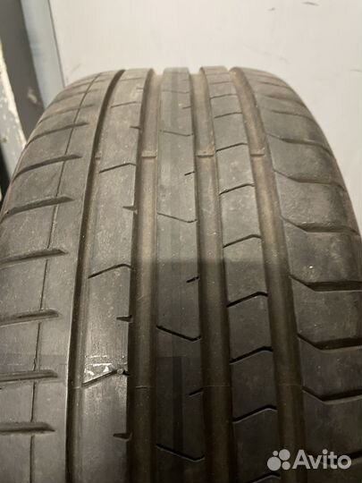 Pirelli P Zero 245/40 R19 и 275/35 R19 100Y