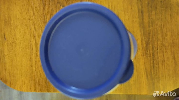 Контейнер tupperware.Рассеиватель/мельница